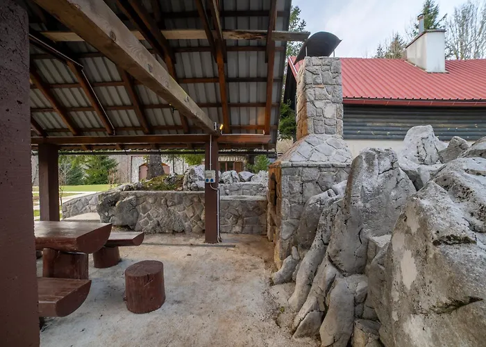 Casa Natura - Charming With Hot Tub Dağ evi Tuk Vojni