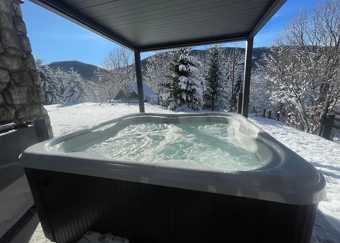 Casa Natura - Charming With Hot Tub Dağ evi