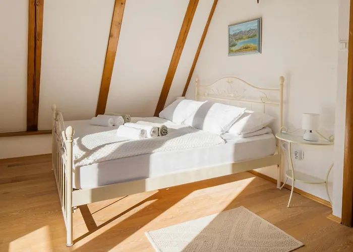 Dağ evi Casa Natura - Charming With Hot Tub Tuk Vojni