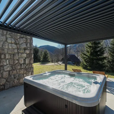 Chalet Casa Natura - Charming With Hot Tub *