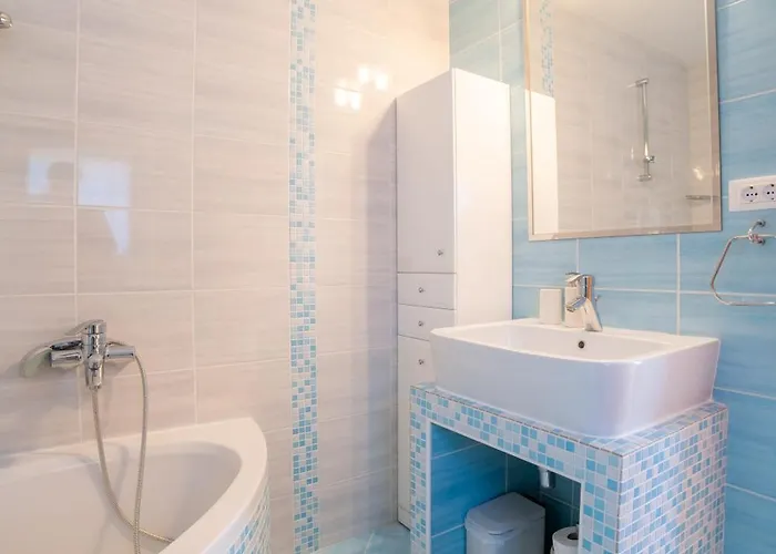 Casa Natura - Charming With Hot Tub * Tuk Vojni
